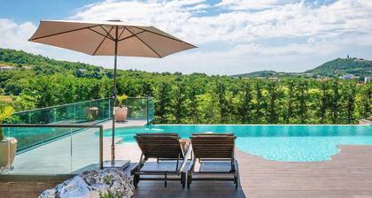 Lovely home in Labin with WiFi