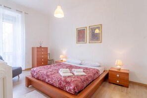 1 bedroom, WiFi, bed sheets