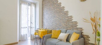 GuestHost - Cenisia District! Bright Sunflower Mini Flat x3