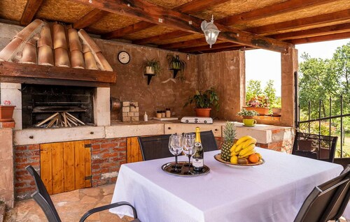 Stunning home in Oprtalj