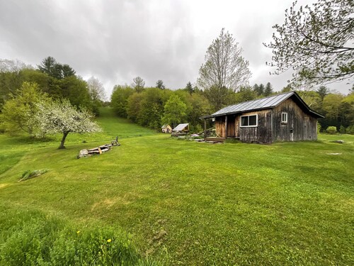 The Pond Cabin at Sky Hollow, The Hunter Cabin at Sky Hollow