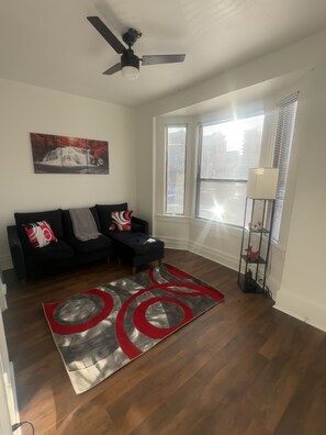 Smart TV - Downtown 1BR Oasis (Rochester)