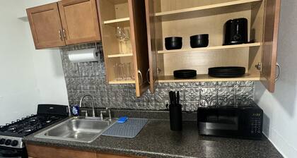 Downtown 1BR Oasis