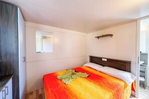 2 chambres, lit parapluie