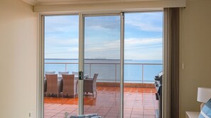 Interior - Beachfront Bliss in Cowes (Cowes)