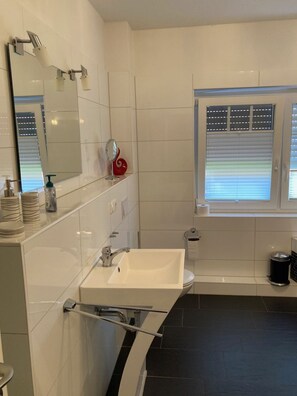 Unclassified image, 3 of 36, button - Villa Sienna, Deutschland (Zingst)