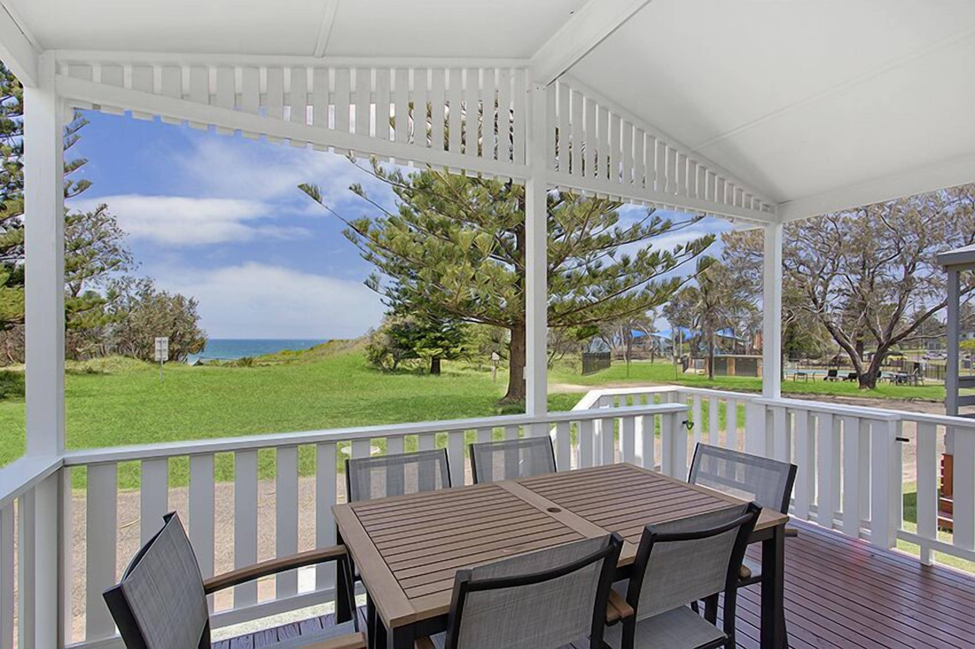 Surf Villa 2 Bedroom | Terrace/patio