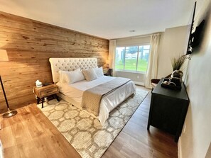 3 bedrooms, desk, iron/ironing board, free WiFi - 🍁 Summit Blossom – Luxury Condo w/ Fireplace, Views & Spa-Inspired Comfort ✨ (Somerset)