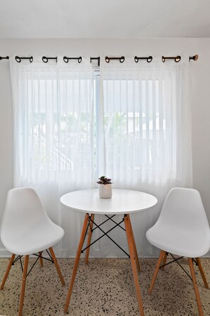 Apartment C | Servicio a la habitación