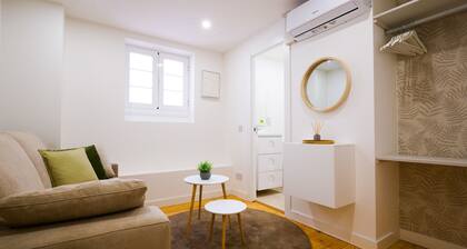 Gibraltar Nest 4-Hosted by Sweetstay