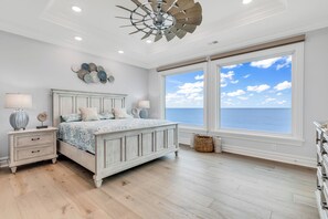 8 bedrooms, internet, bed sheets - Jonesin' By The Beach - Ocean Front & Channel Front in Garden City Beach (Garden City Beach)