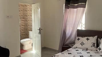 Appartement Confort, non-fumeurs | 2 chambres, fer et planche Ă  repasser, draps fournis