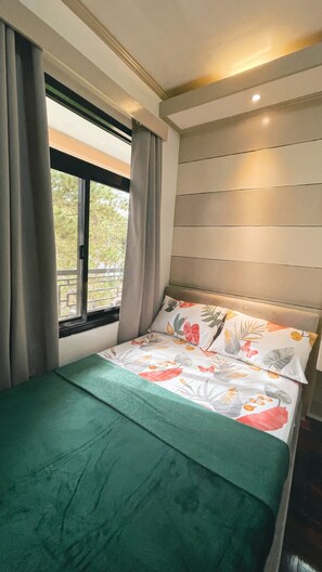 5 bedrooms, iron/ironing board, WiFi, bed sheets - Ana’s Haven Transient Baguio ideal for Big group, family and friends! (Baguio)