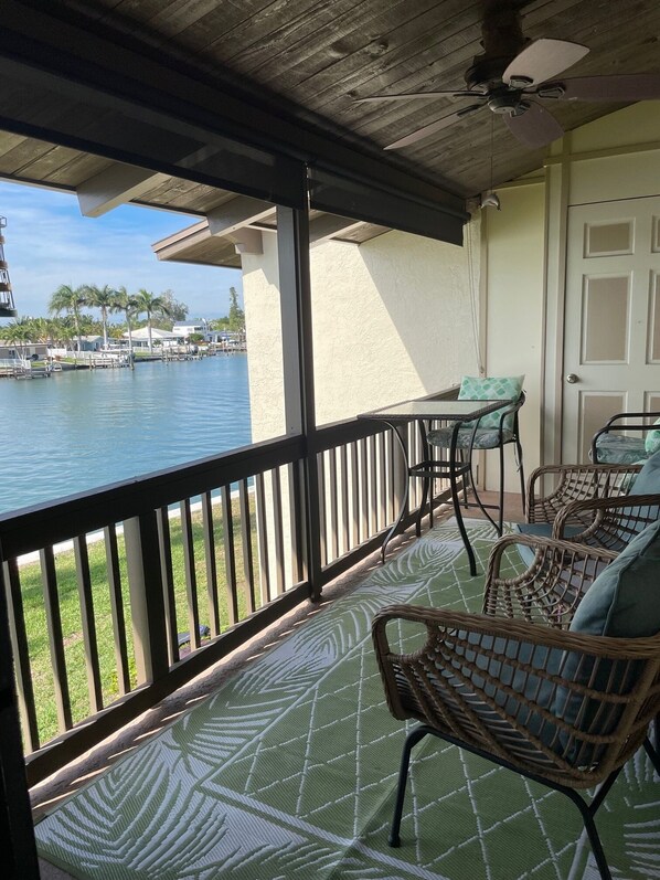 Property grounds - Treasure Island-Water Views!
2BR/2Bath Rental for 2 Adults-Jan to April-Flexible (Treasure Island)