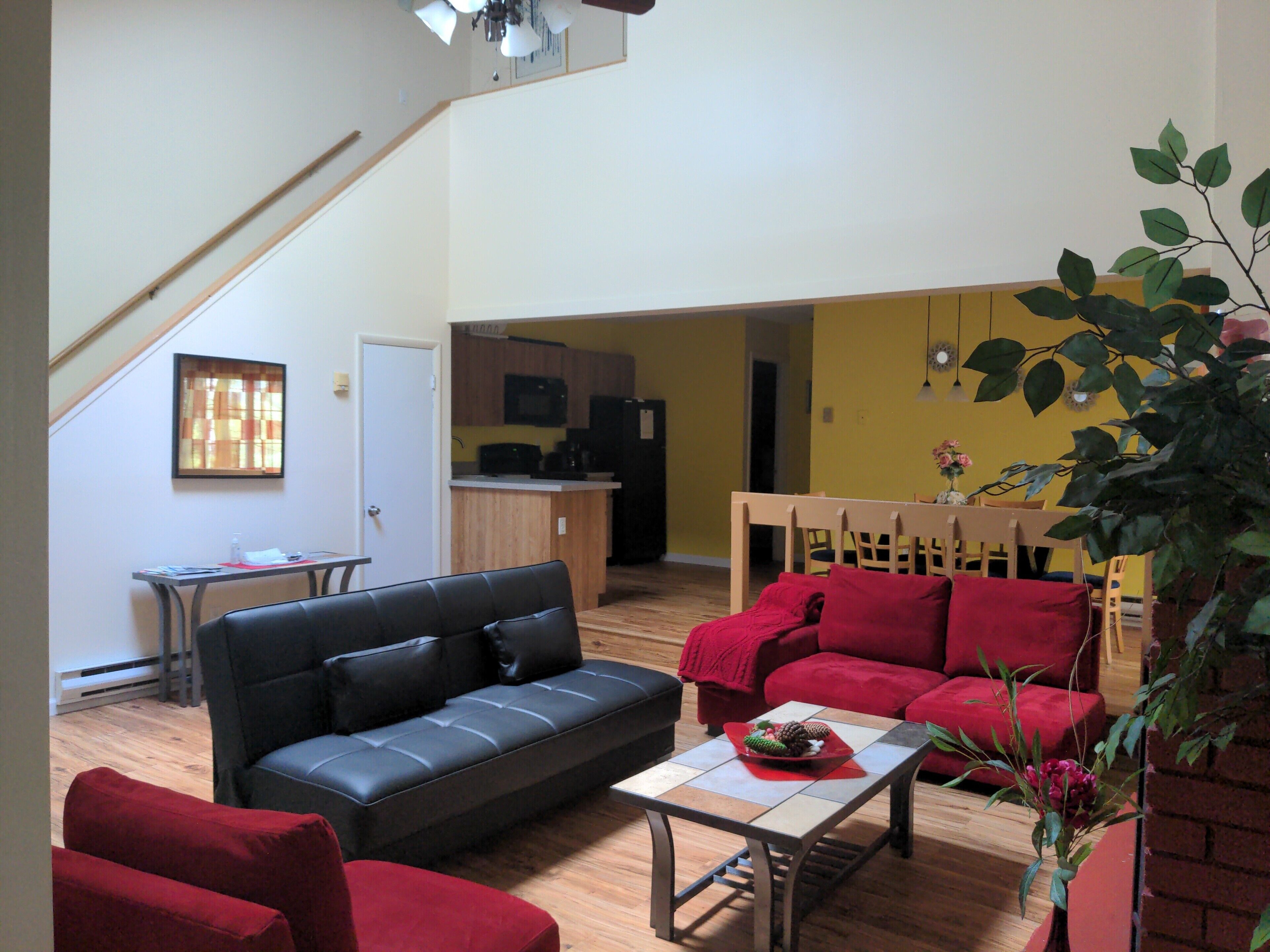 A cozy and spacious townhouse on the Camelback mountain for you to enjoy!