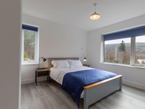 2 bedrooms, iron/ironing board, WiFi - Loch View by Interhome (Drumnadrochit)