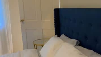 1 habitación, tabla de planchar con plancha, wifi y ropa de cama