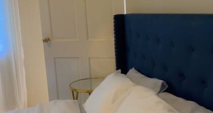 Cozy apartment near attractions