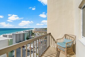 Property grounds - Beautiful Gulf & Lake Views at Pinnacle Port A-935 (Panama City Beach)