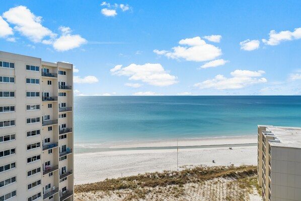 On the beach - Beautiful Gulf & Lake Views at Pinnacle Port A-935 (Panama City Beach)