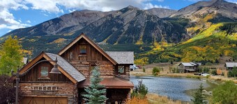 Log Mountain Home with Amazing Views and Trout Fishing Lake Access