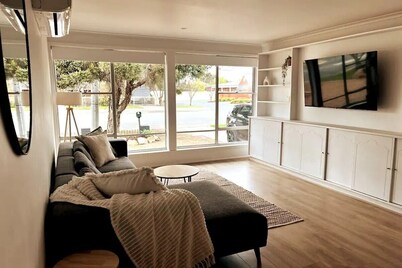Spacious Unit in Convenient Location