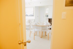 Comfort Apartment | Dining room - Spacious 3 Bedroom Appartement Avida (Iloilo)