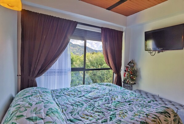 1 bedroom, WiFi, bed sheets