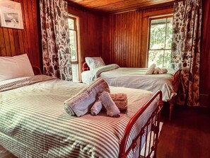 7 habitaciones, wifi y ropa de cama
