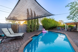 Pool - Heart of Old Town Scottsdale Heated Pool Winter Retreat! Firepit & Pet Friendly (Scottsdale)