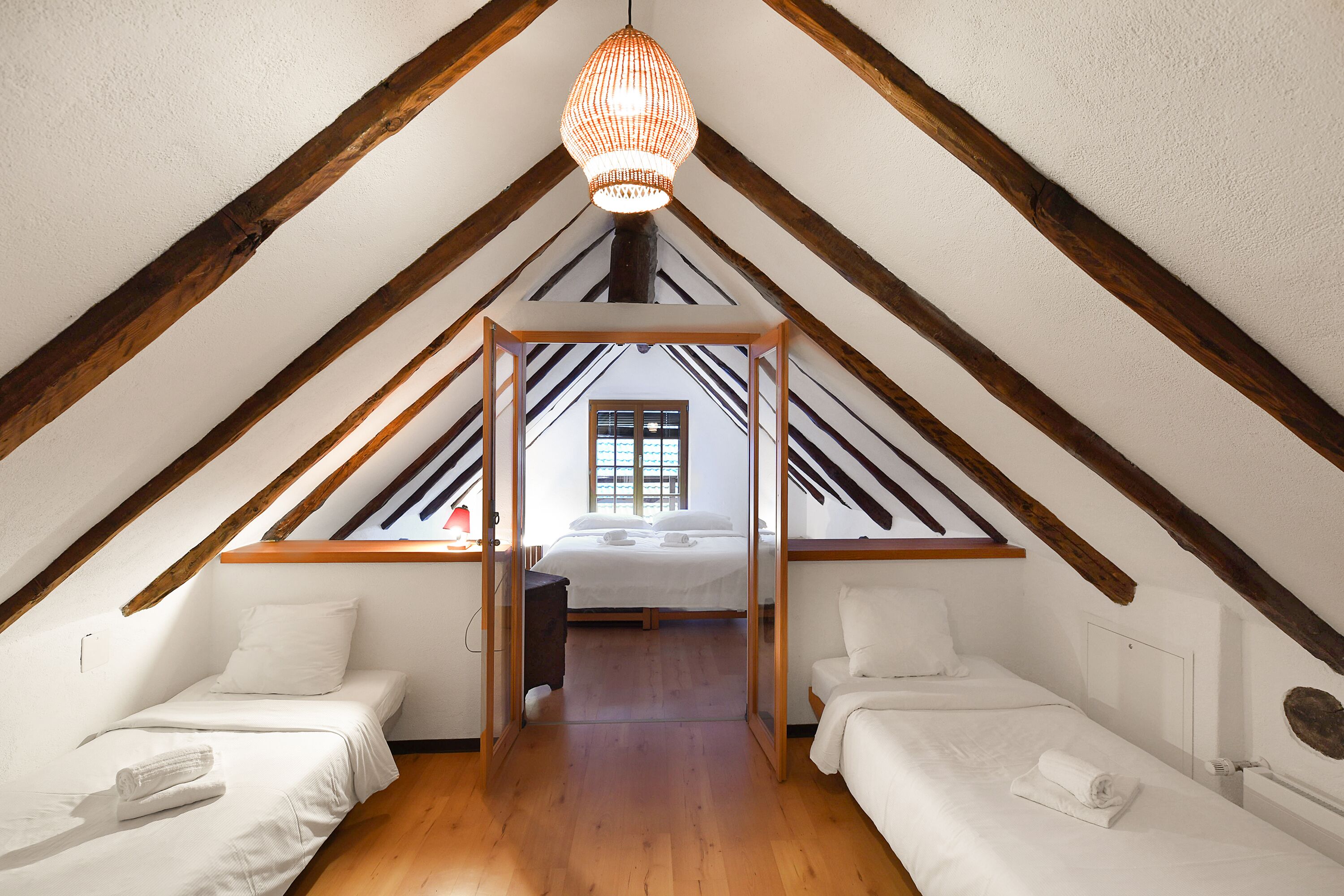 3 chambres, Wi-Fi gratuit, draps fournis