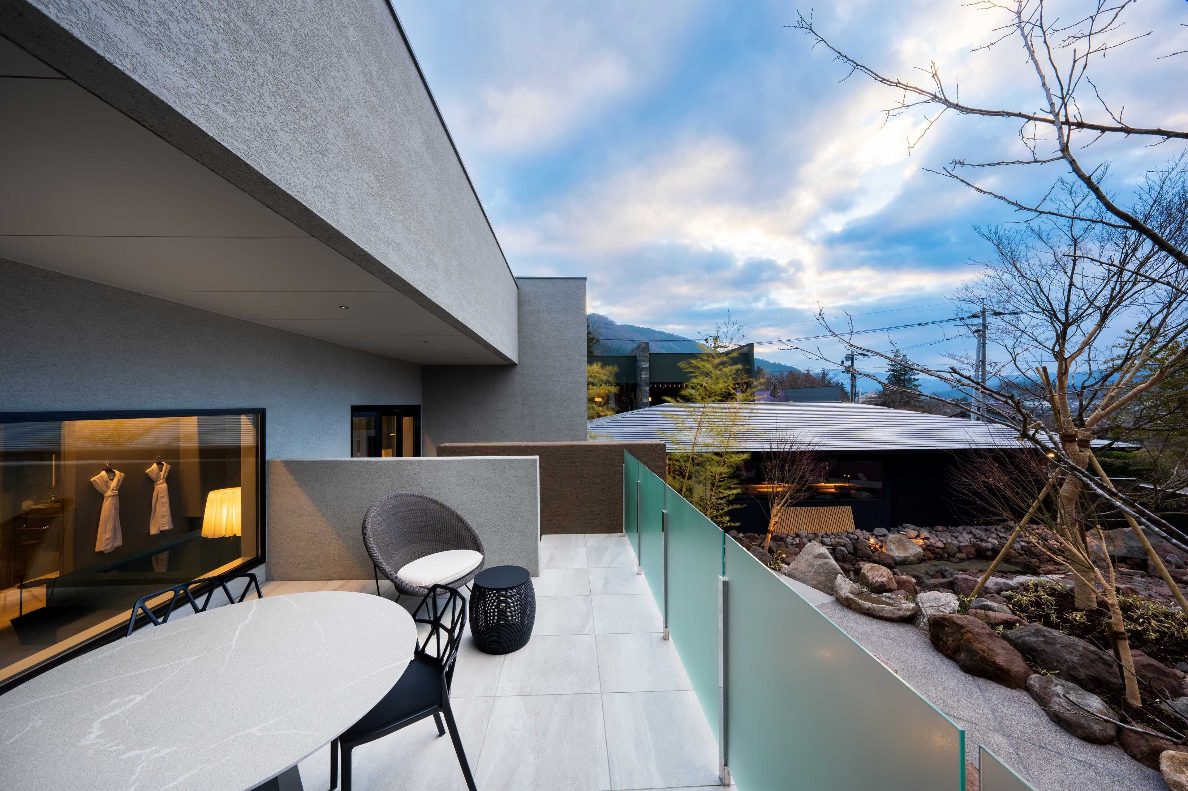 Deluxe Suite, Non Smoking | Terrace/patio