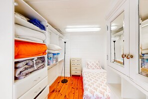 2 Schlafzimmer, Bügeleisen/Bügelbrett, Internetzugang, Bettwäsche