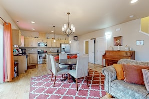 Interior - 2-story home in great location with fireplace, grill, fast WiFi, & streaming (Beaverton)