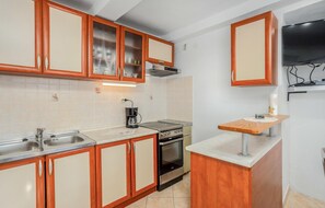 Geladeira, fogão, cooktop, lava-louças