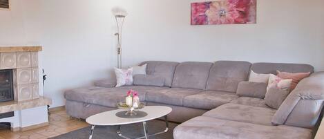 Televisión, chimenea