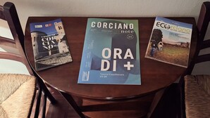 A table with three magazines on it. - L'Antica Sosta (Corciano)