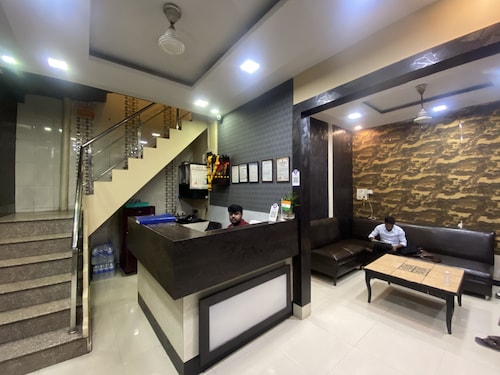 Hotel Royal Grand - Near Mumbai International Airport