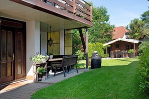 Outdoor dining - 1 Ferienwohnung Sonnenblume, 38qm mit 1 Schlafzimmer für max. 3 Personen (Höchenschwand)