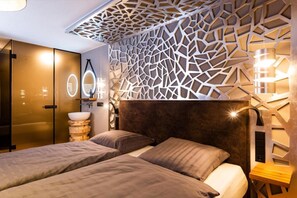 2 bedrooms, free WiFi, bed sheets - Chalet 'Ferienchalet Schneiders' with Private Terrace, Private Garden and Wi-Fi (Wegscheid)