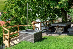 Outdoor dining - Holiday apartment 2 "Abendsonne", 65sqm, 2 bedrooms, max. 4 people (Freiamt)