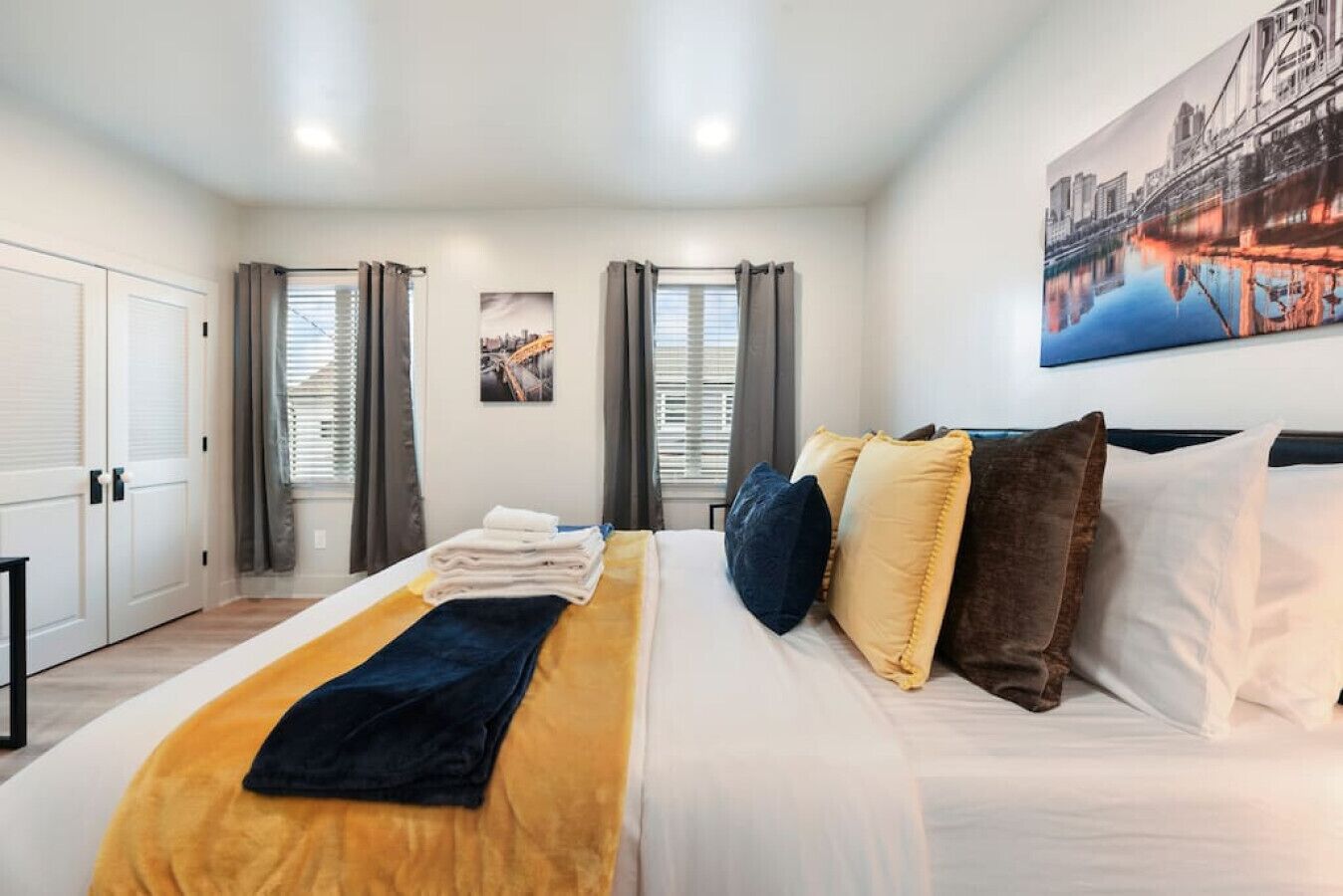 2 bedrooms, desk, iron/ironing board, free WiFi