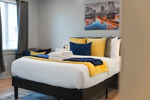 2 bedrooms, desk, iron/ironing board, free WiFi