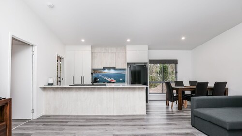 Boab Boat n Bush Getaway