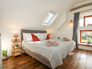 1 habitación, decoración personalizada y muebles diferentes 