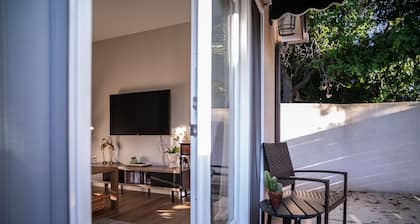 Big Oak Tree Retreat – North Glendora Private Guest Suite