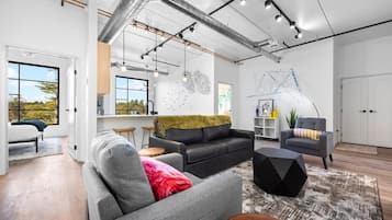 TV, fireplace, offices