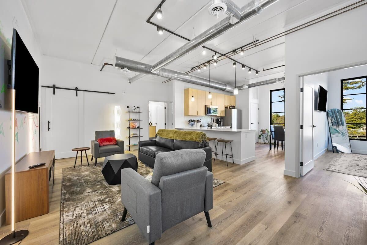 電視、壁爐、 辦公室