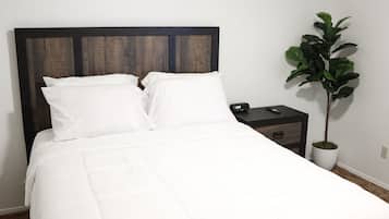 3 bedrooms, in-room safe, iron/ironing board, free WiFi