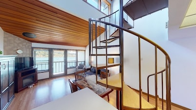 Wave Song Summary:<br>Wa